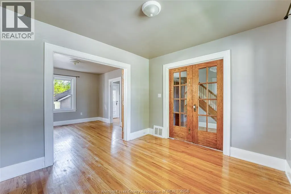 1516 DUFFERIN