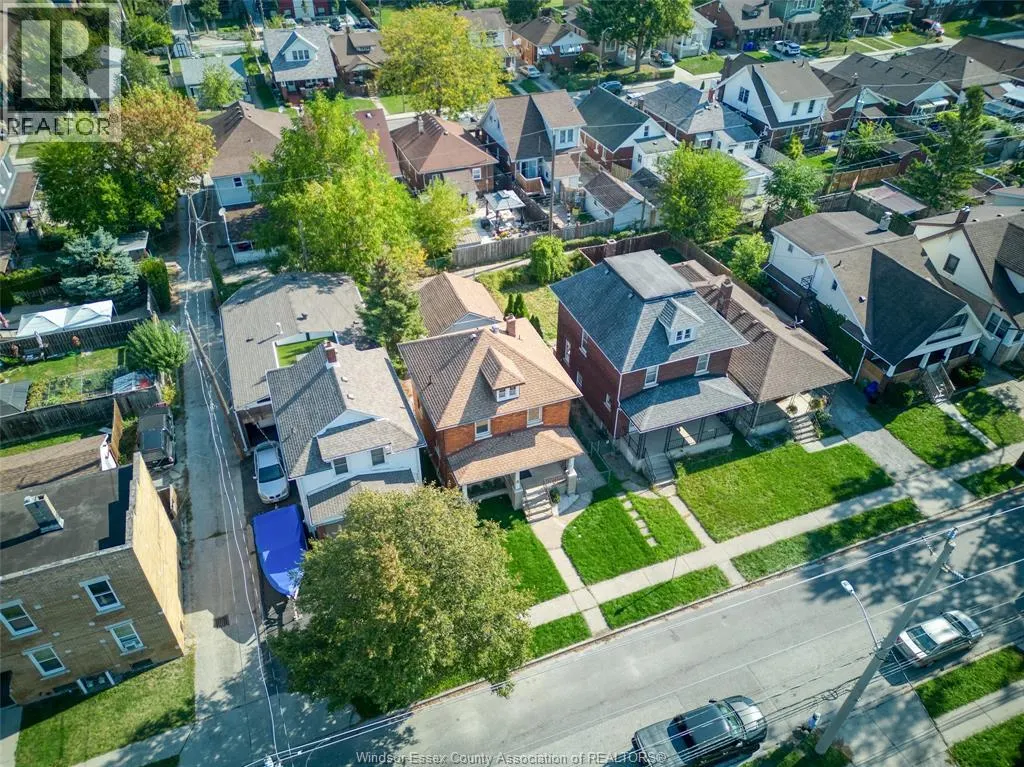 1516 DUFFERIN