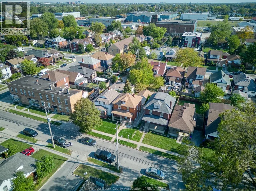1516 DUFFERIN