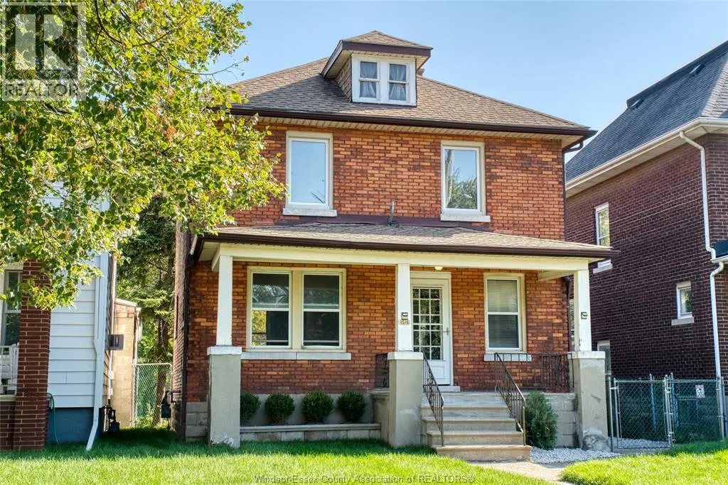 1516 DUFFERIN
