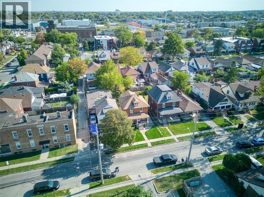 1516 DUFFERIN