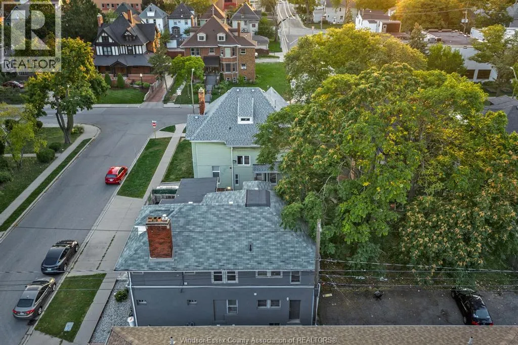 154-156 ELLIOTT STREET West