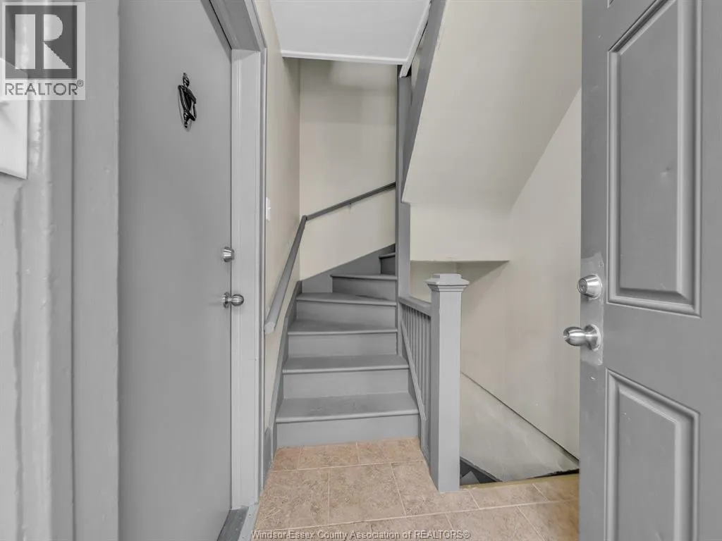 154-156 ELLIOTT STREET West
