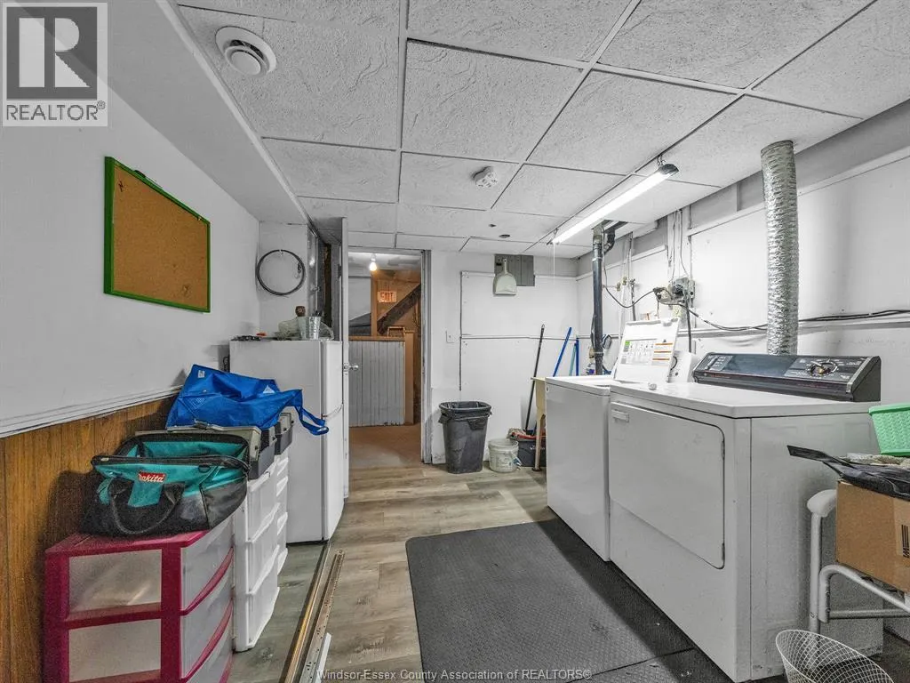 154-156 ELLIOTT STREET West