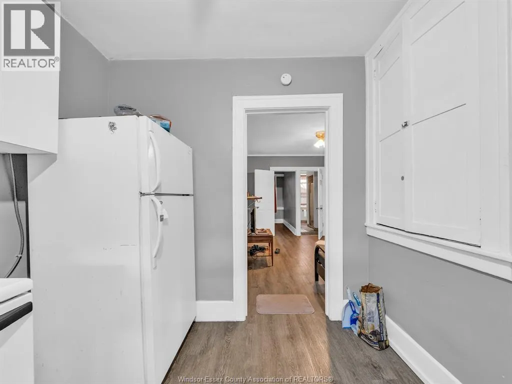 154-156 ELLIOTT STREET West