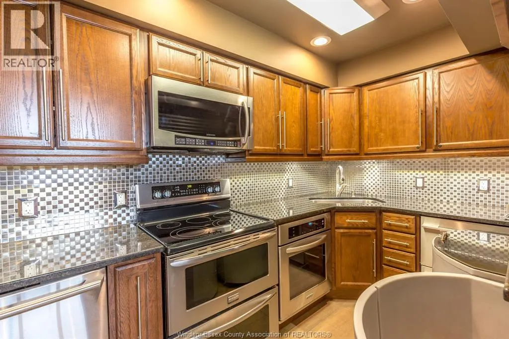 380 PELISSIER Unit# 2506
