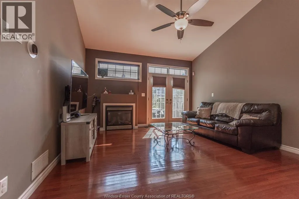 11925 COBBLESTONE CRESCENT