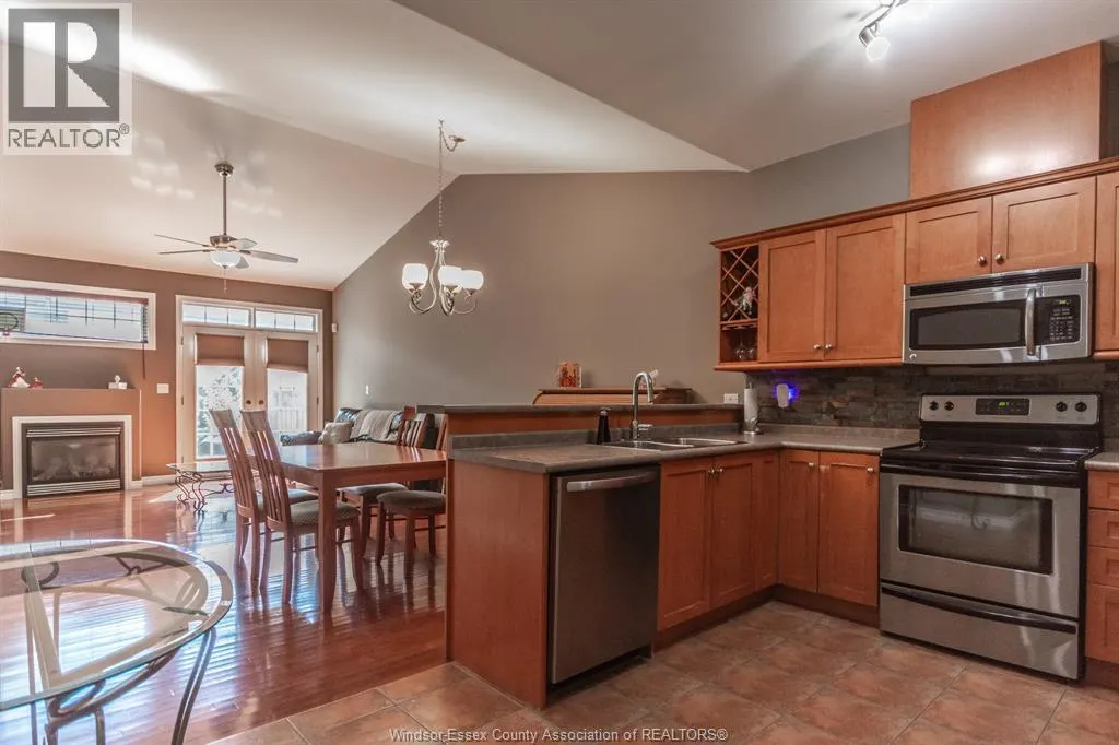 11925 COBBLESTONE CRESCENT