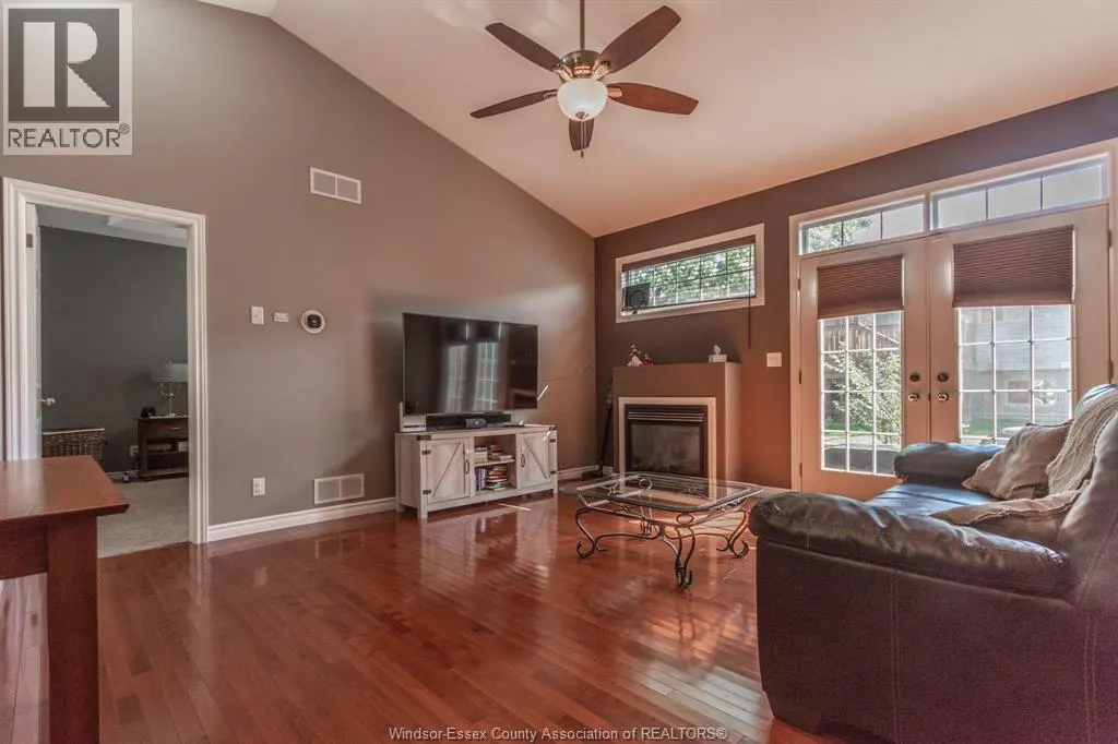 11925 COBBLESTONE CRESCENT