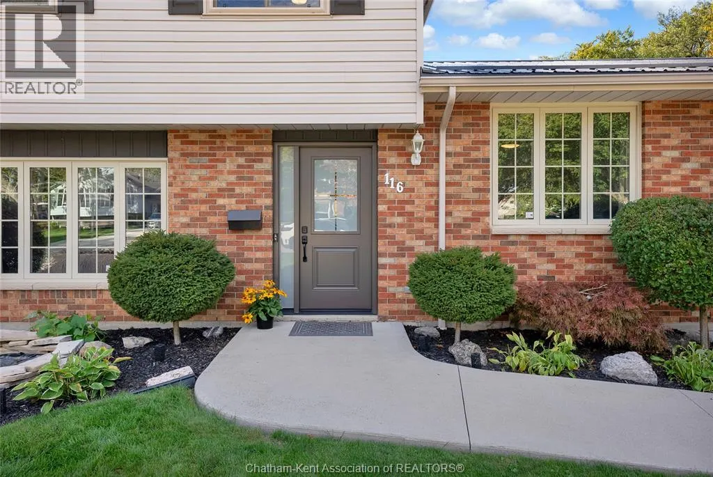 116 Thornhill CRESCENT