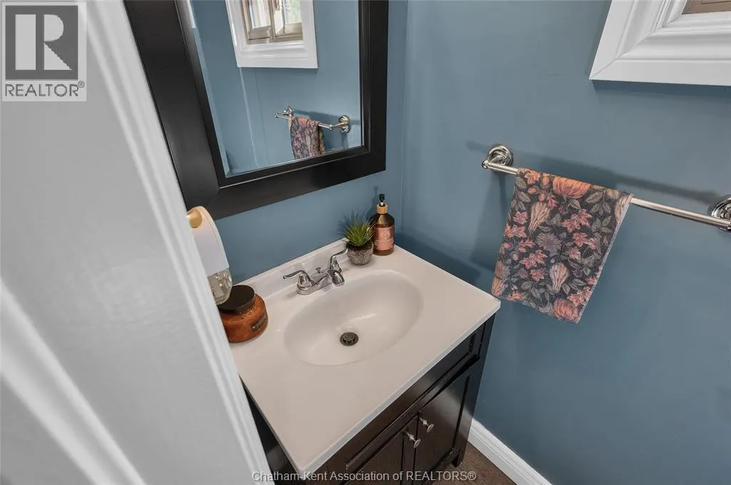 116 Thornhill CRESCENT