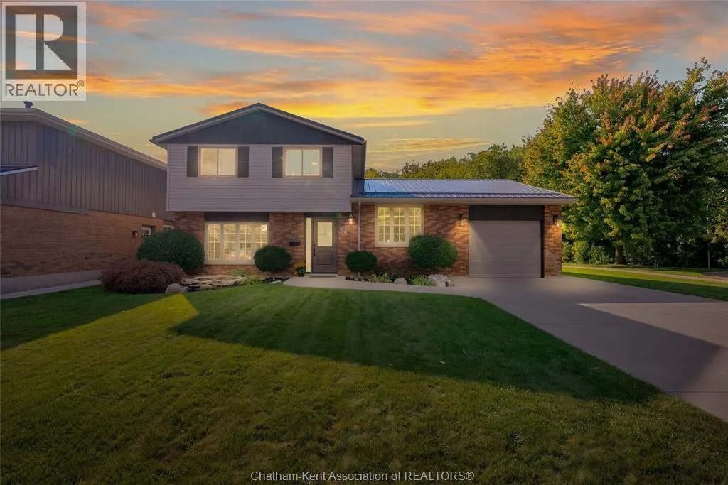 116 Thornhill CRESCENT