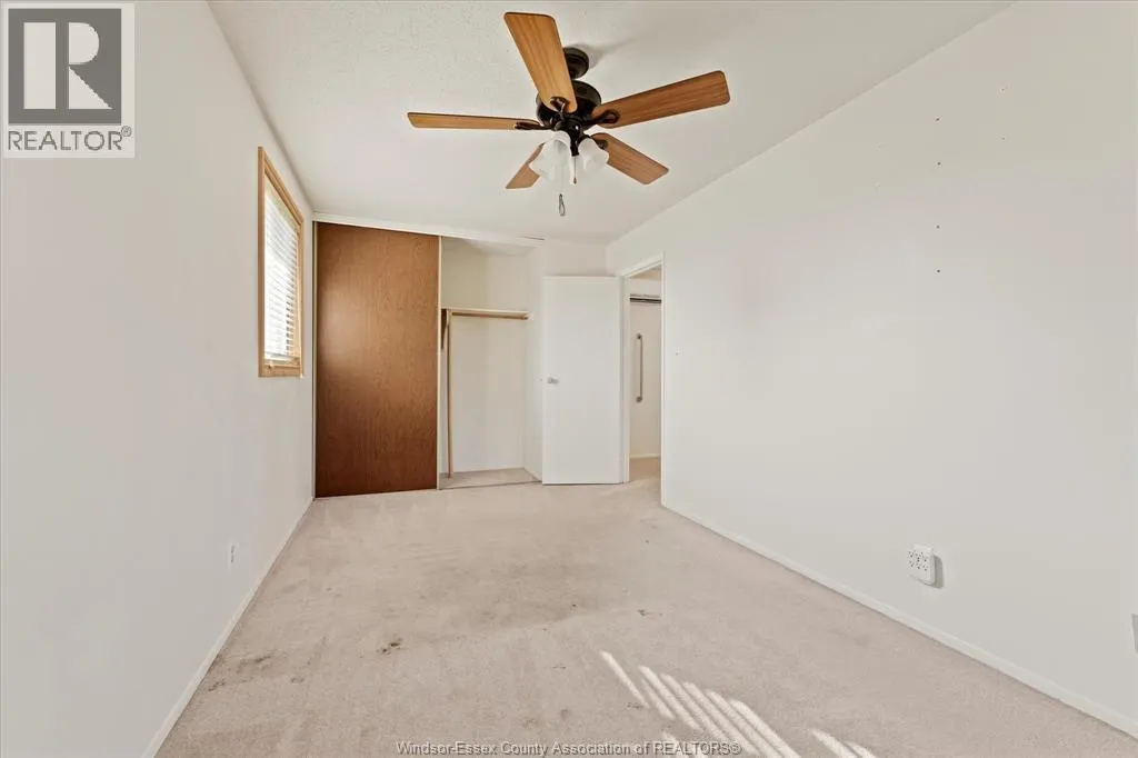 1395 BAYSWATER CRESCENT