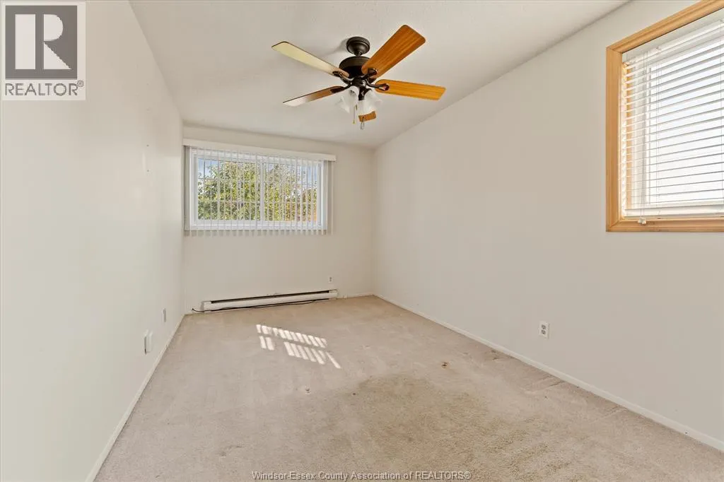 1395 BAYSWATER CRESCENT