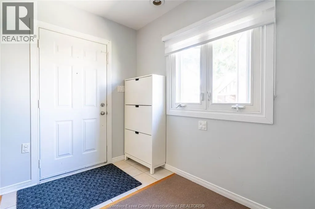 1204 LINCOLN