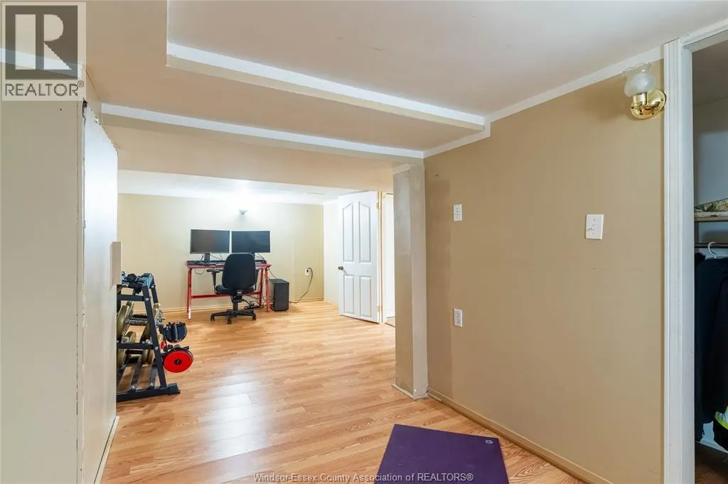 1204 LINCOLN