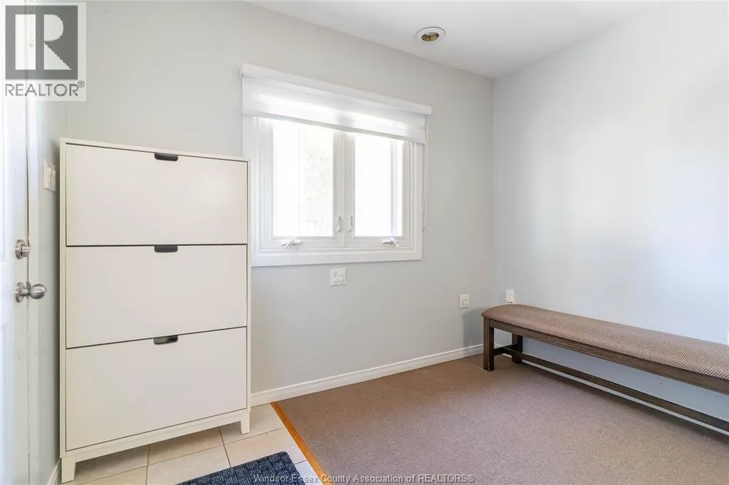 1204 LINCOLN