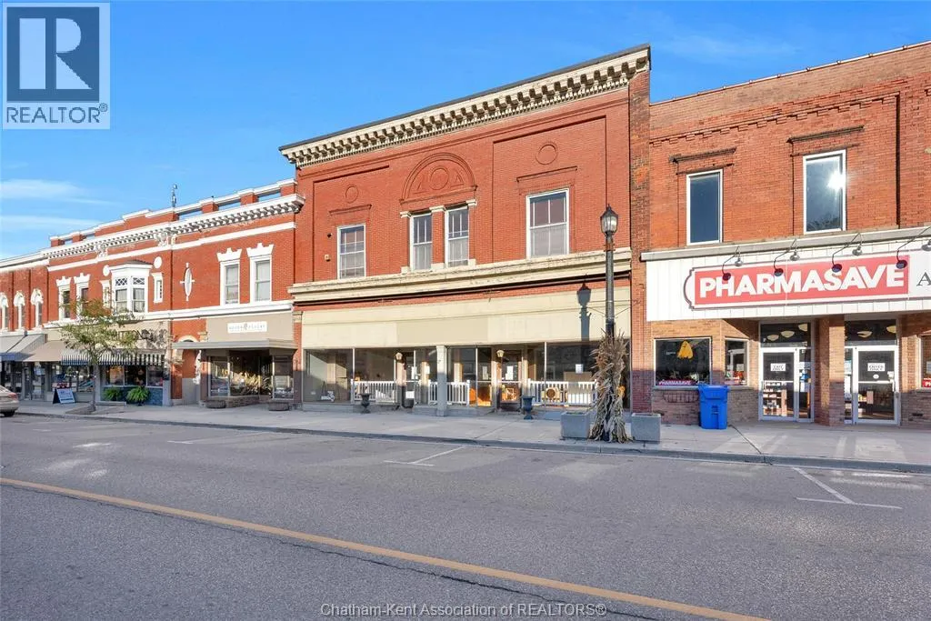 18 Main STREET