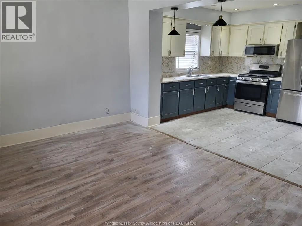 1665 PARENT - MAIN FLOOR