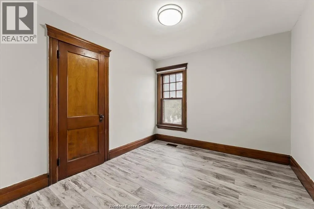 215 Pierre Ave