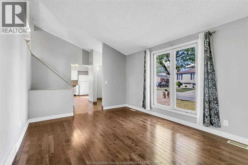 3344 PINEVIEW