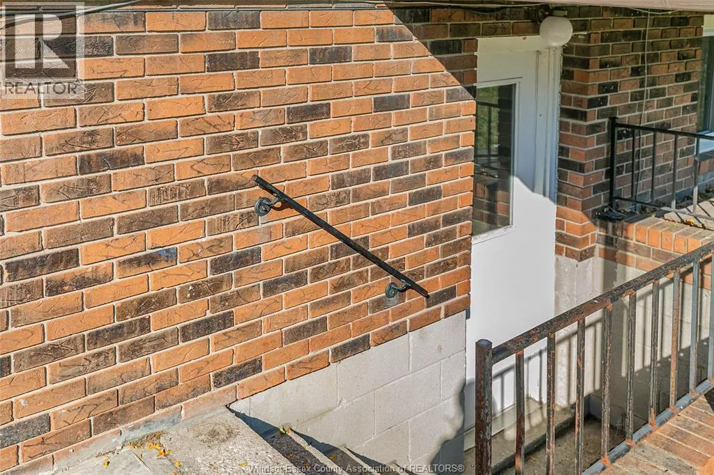 3344 PINEVIEW