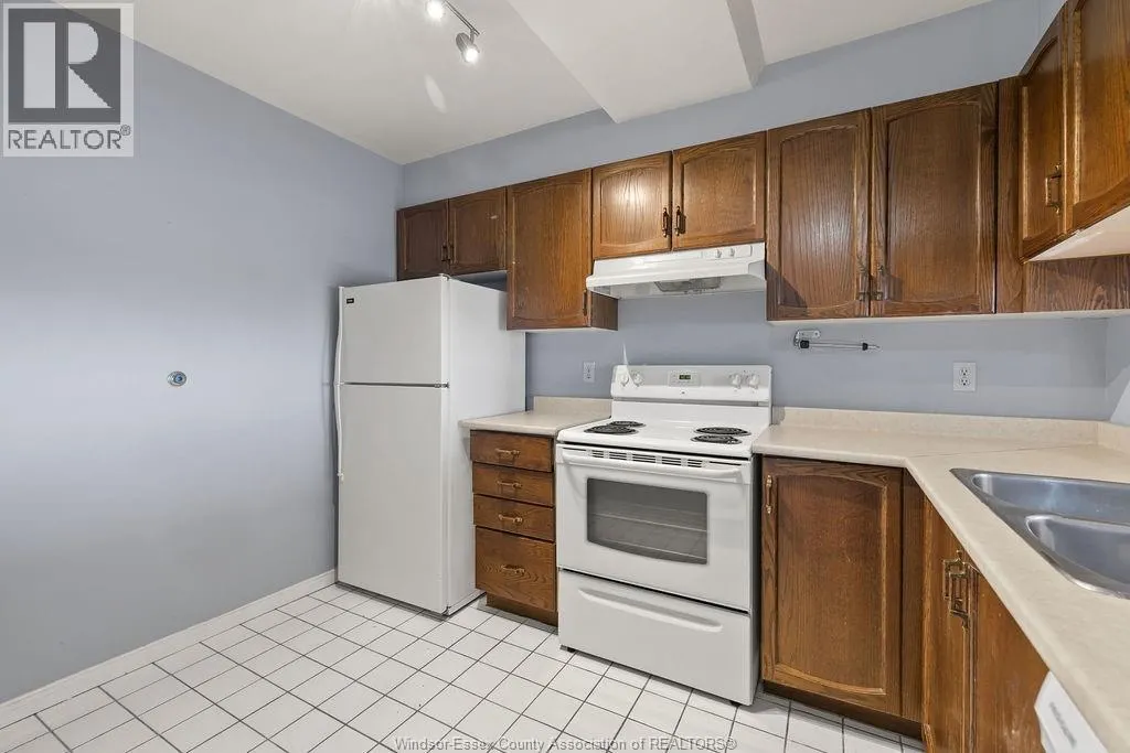 515 RIVERSIDE DRIVE West