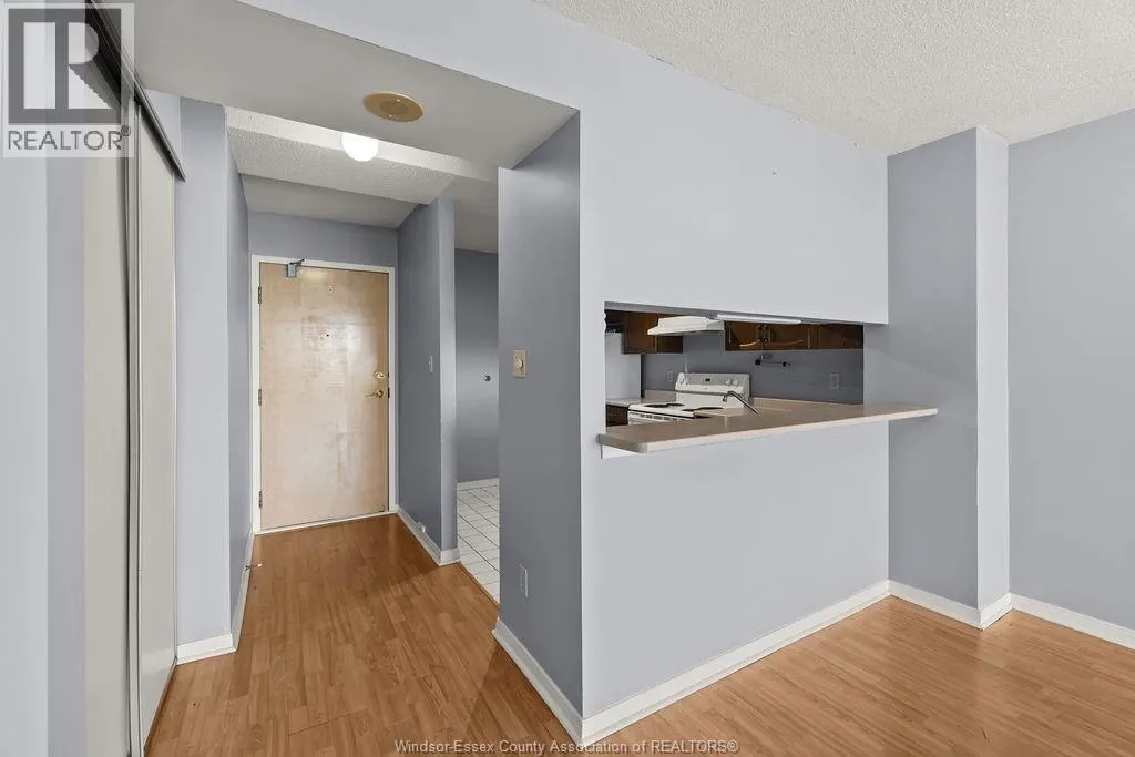 515 RIVERSIDE DRIVE West
