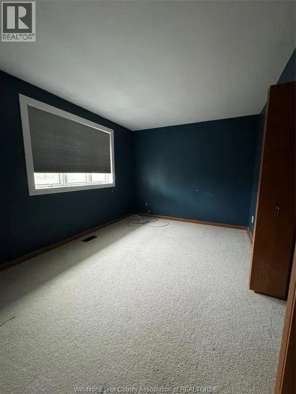 5515 OUTER DRIVE