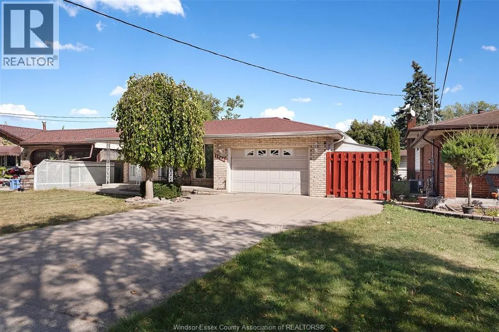 1066 Riverdale AVENUE
