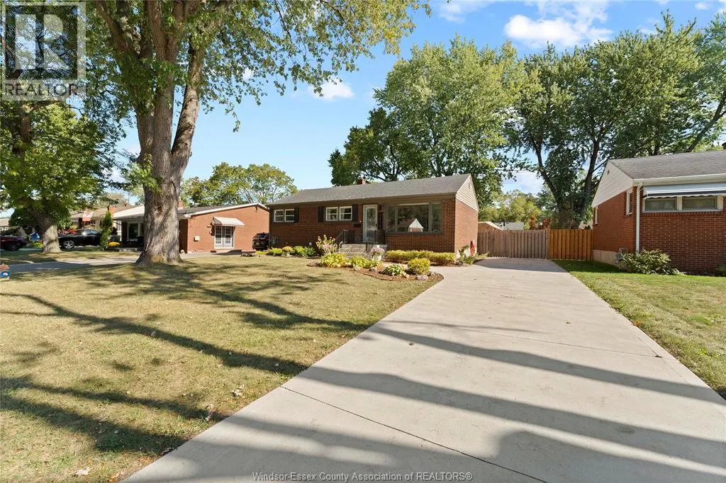 3574 ROCKWELL BOULEVARD