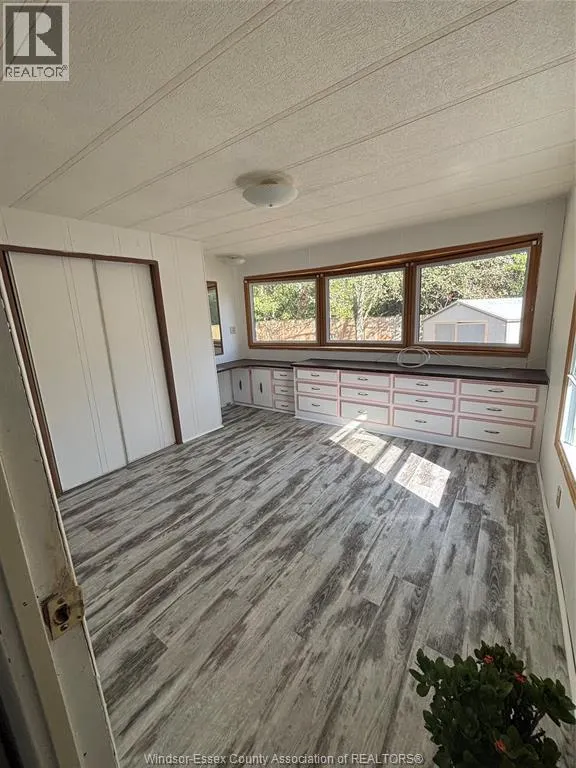 31 POPLAR DRIVE