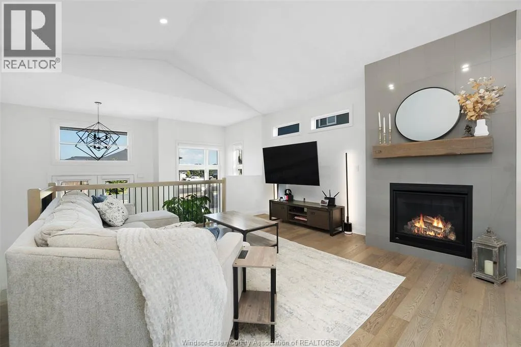 205 MULLEN CRESCENT