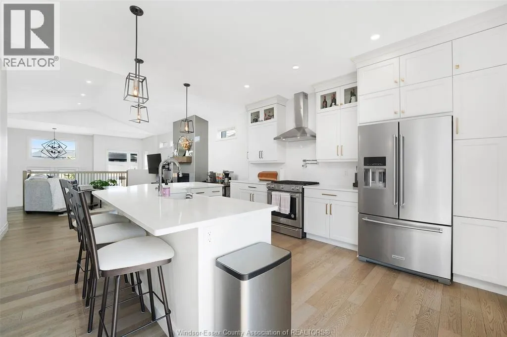 205 MULLEN CRESCENT