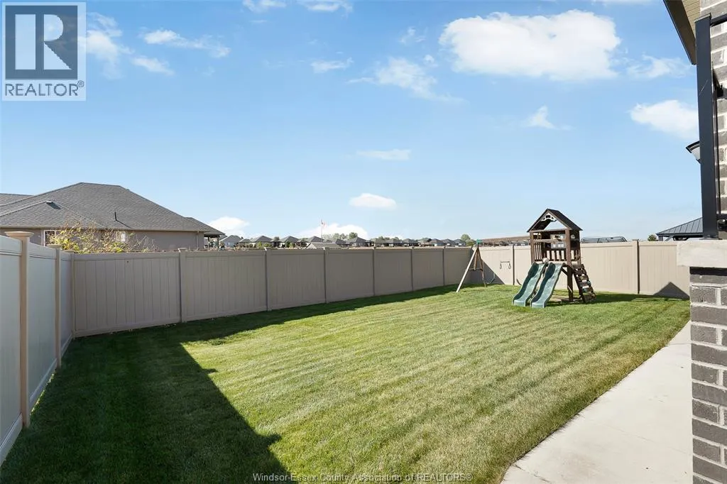 205 MULLEN CRESCENT