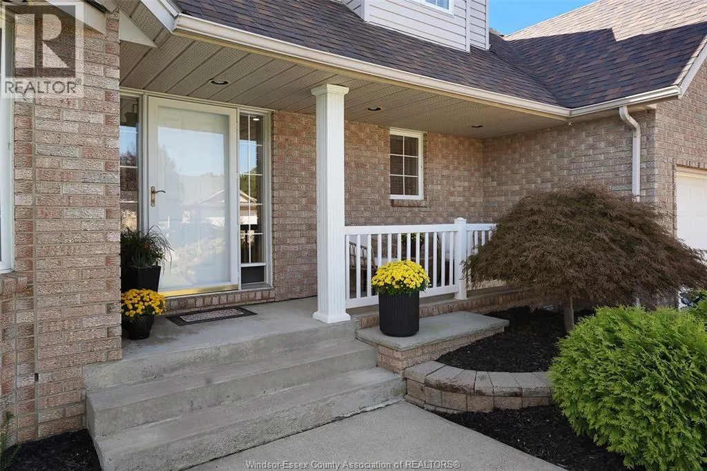 180 OAK DR