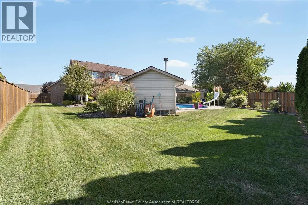 180 OAK DR