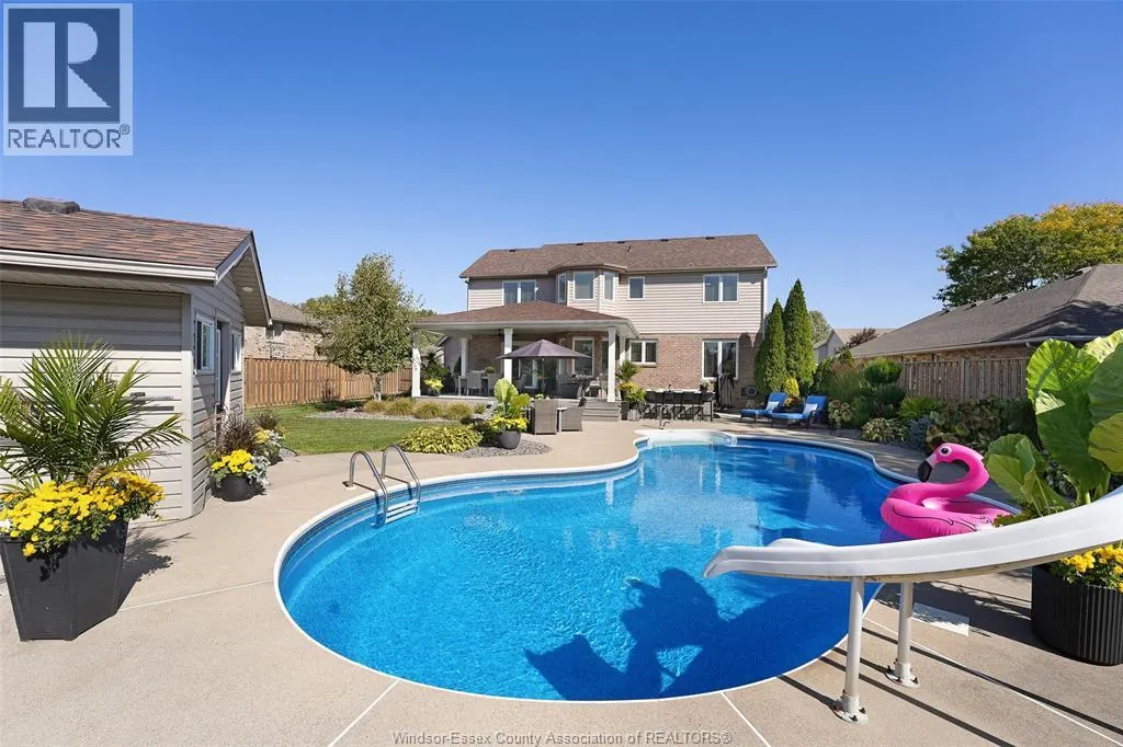 180 OAK DR