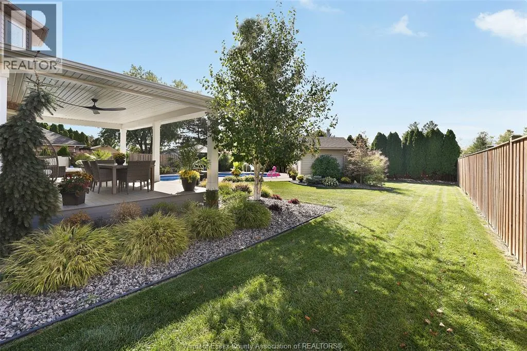 180 OAK DR
