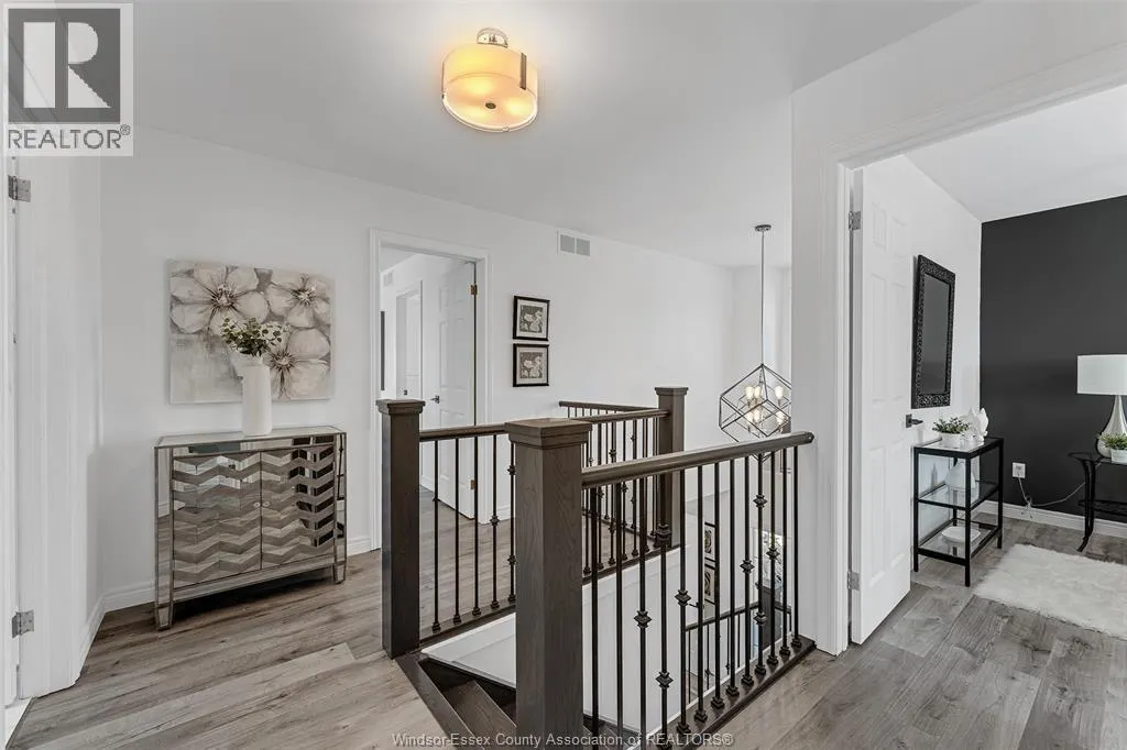 180 OAK DR