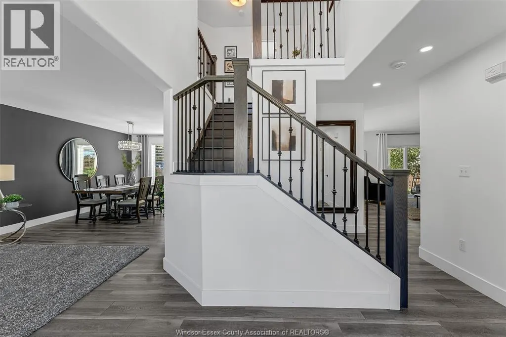 180 OAK DR