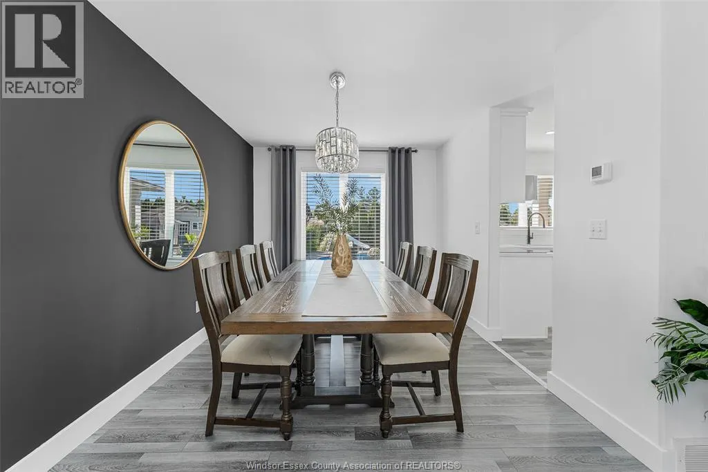 180 OAK DR