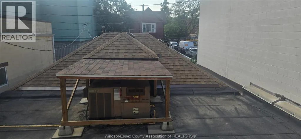 469-471 PELISSIER STREET