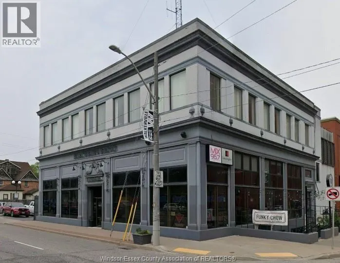 2090 WYANDOTTE STREET East Unit# 200