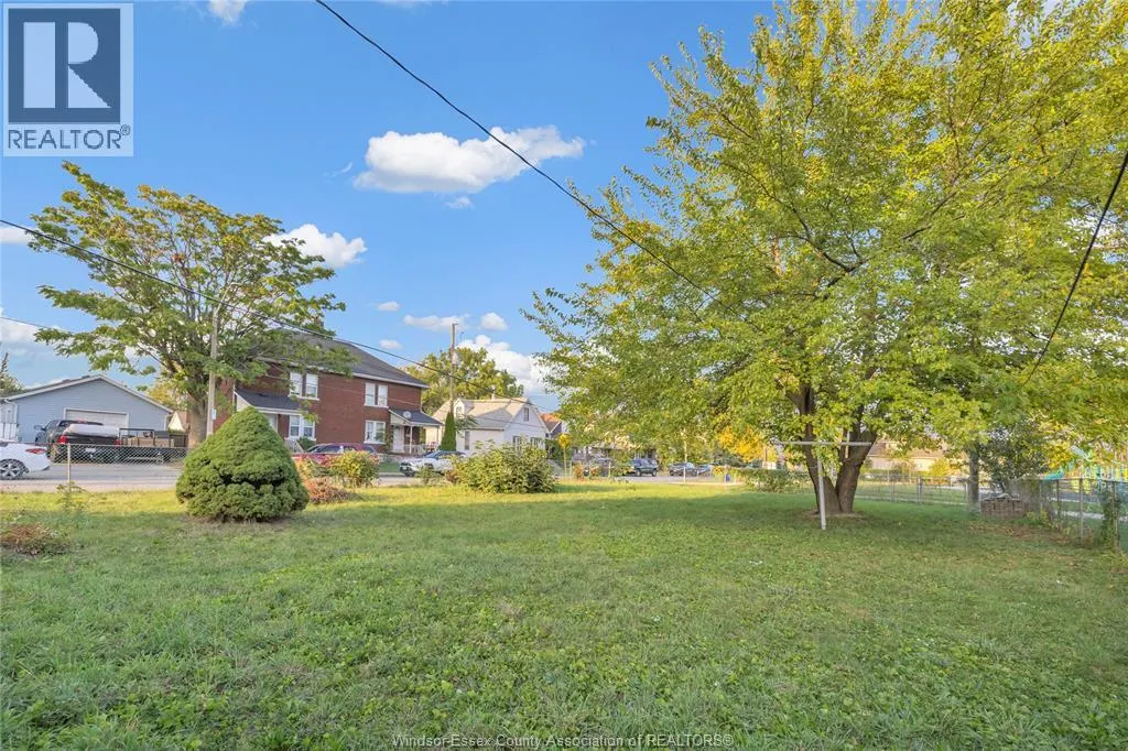 304 LANGLOIS AVENUE
