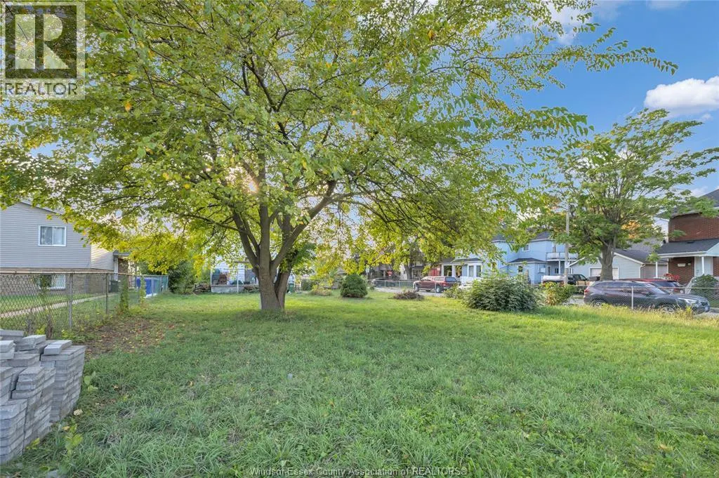 304 LANGLOIS AVENUE