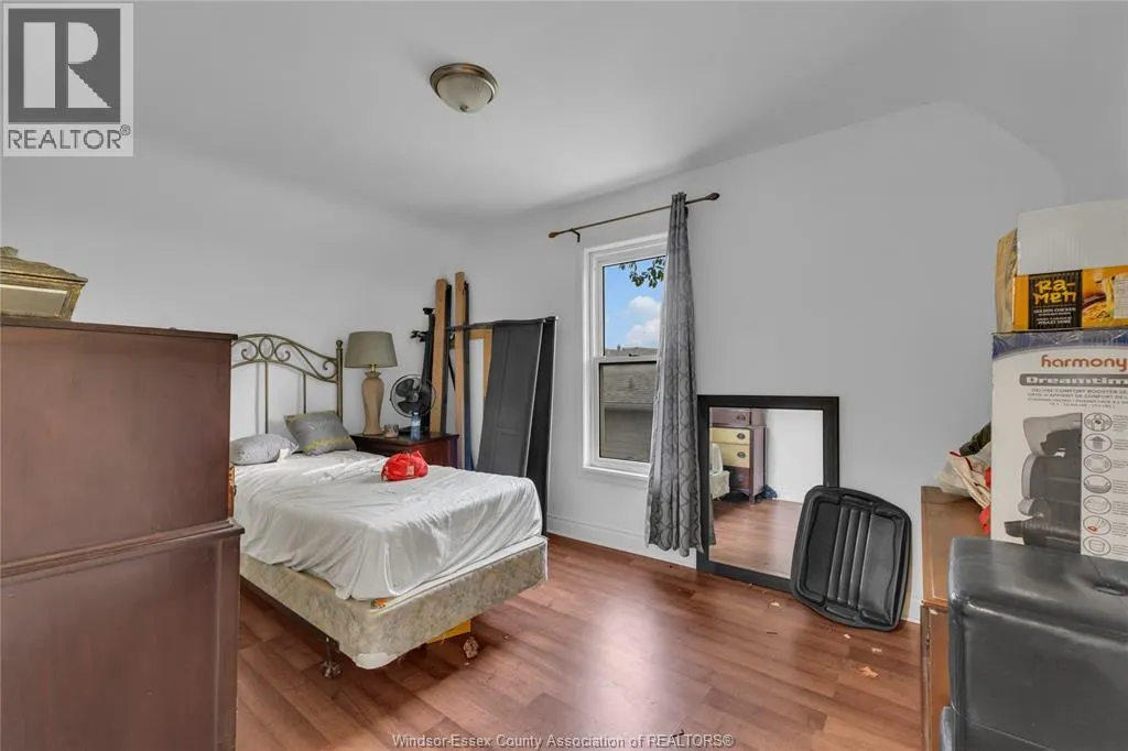 304 LANGLOIS AVENUE
