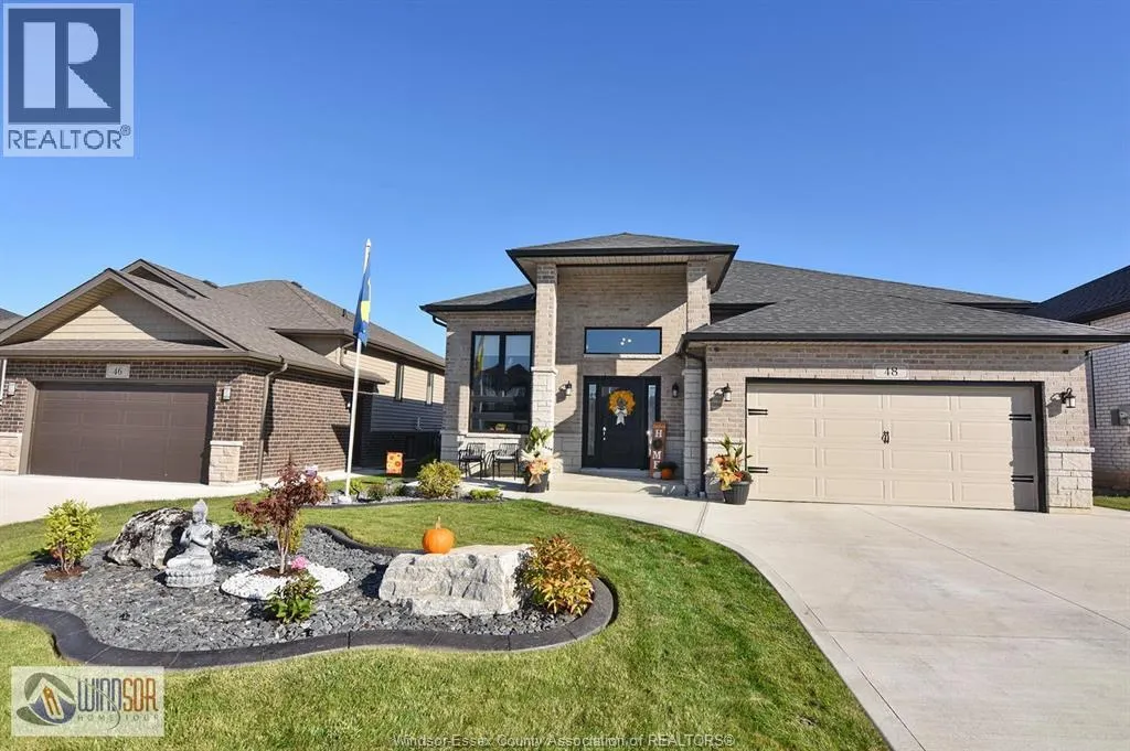 48 KINGSBRIDGE DRIVE