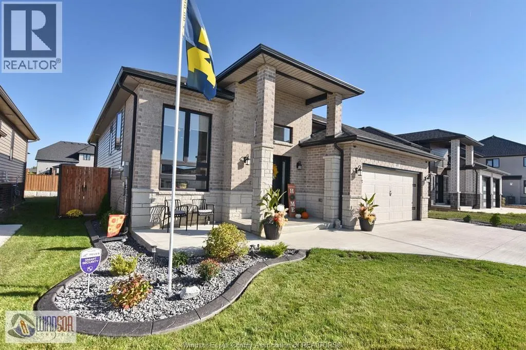 48 KINGSBRIDGE DRIVE