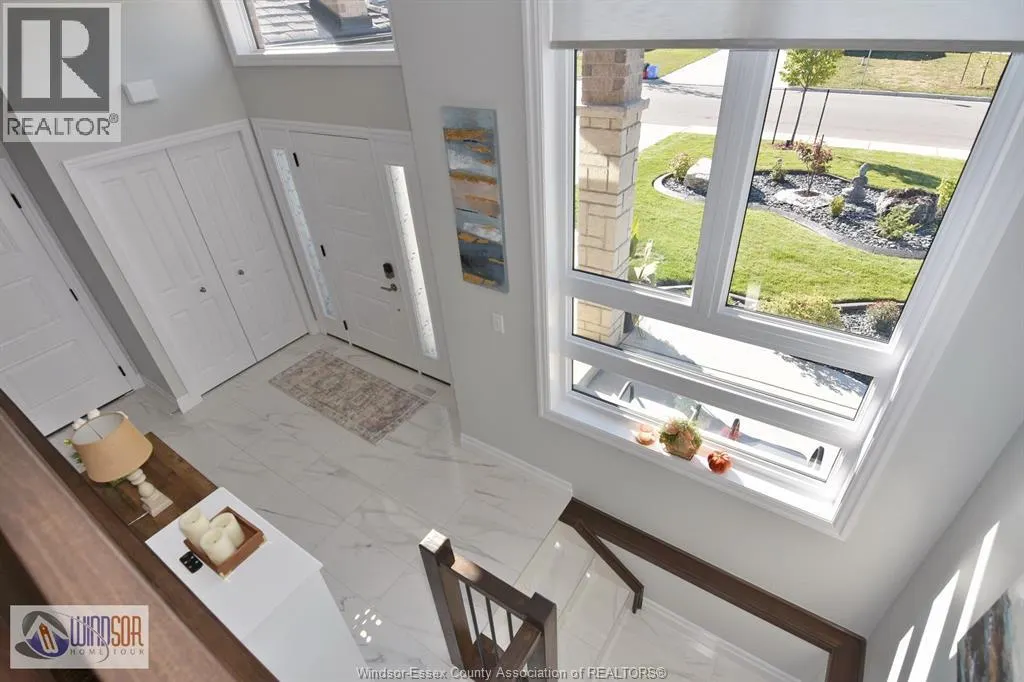 48 KINGSBRIDGE DRIVE